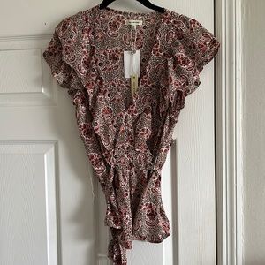 Max Studio flutter ruffle sleeve top sz L